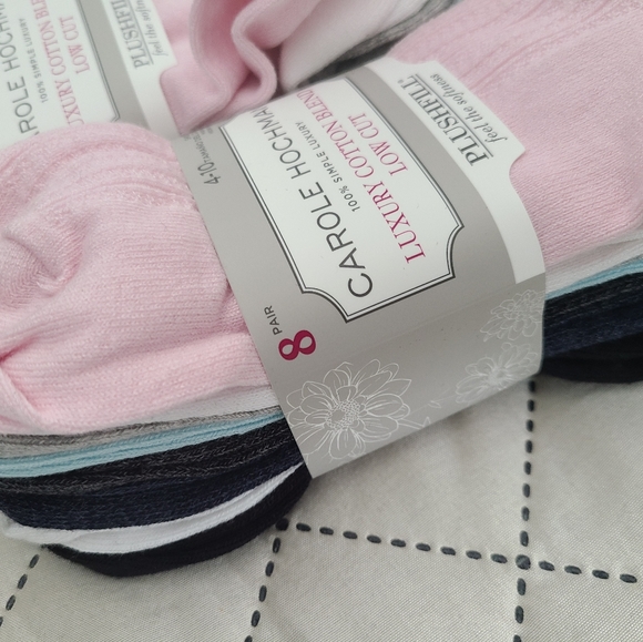 Carole Hochman Low Cut Socks - Picture 5 of 9